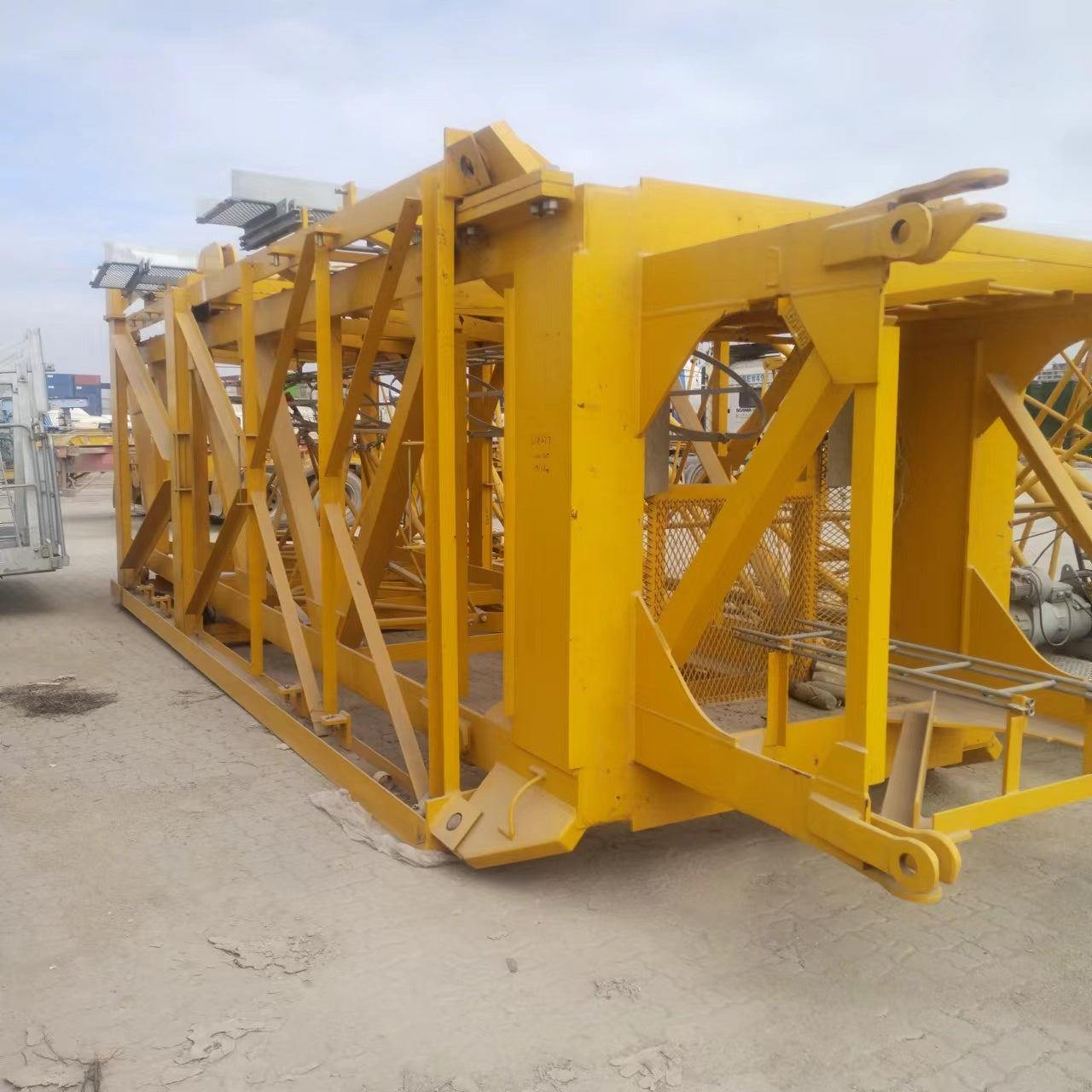 Used Cranes & Spare Part